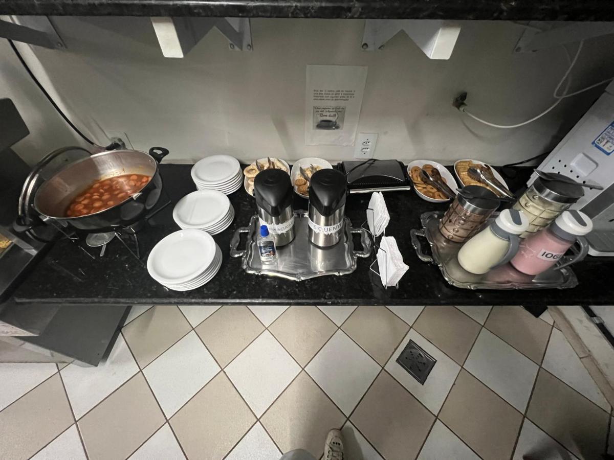 Premium Center Hotel Betim Bagian luar foto